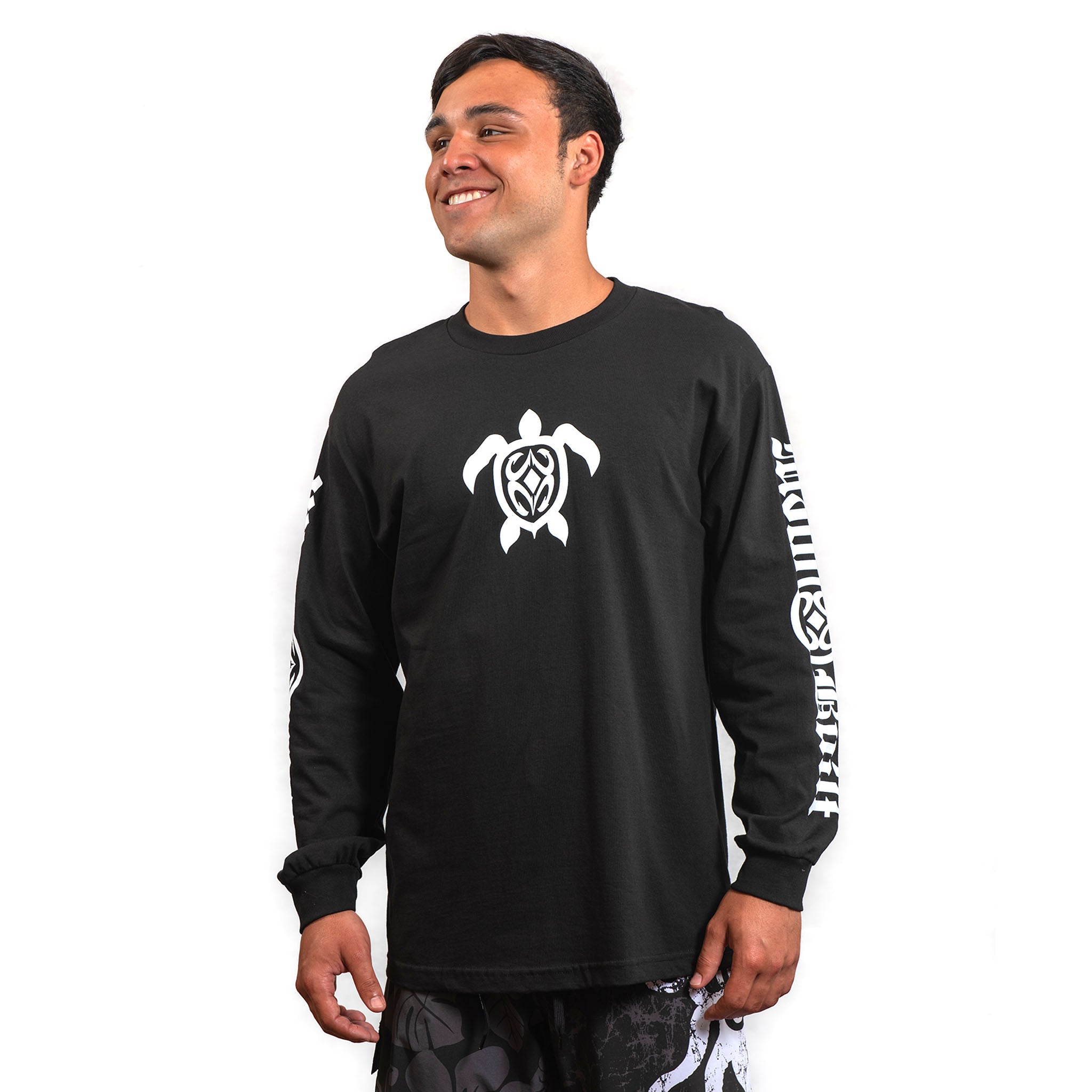 Maui Built Hawaiian Turtle Long Sleeve T-shirt